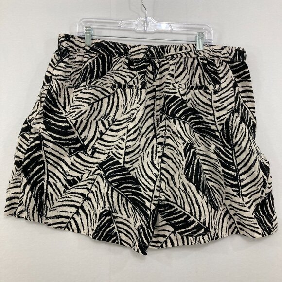 Cynthia Rowley size 2X Pure Linen Black White Leaf Print Tie Front Casual Shorts - Picture 7 of 8